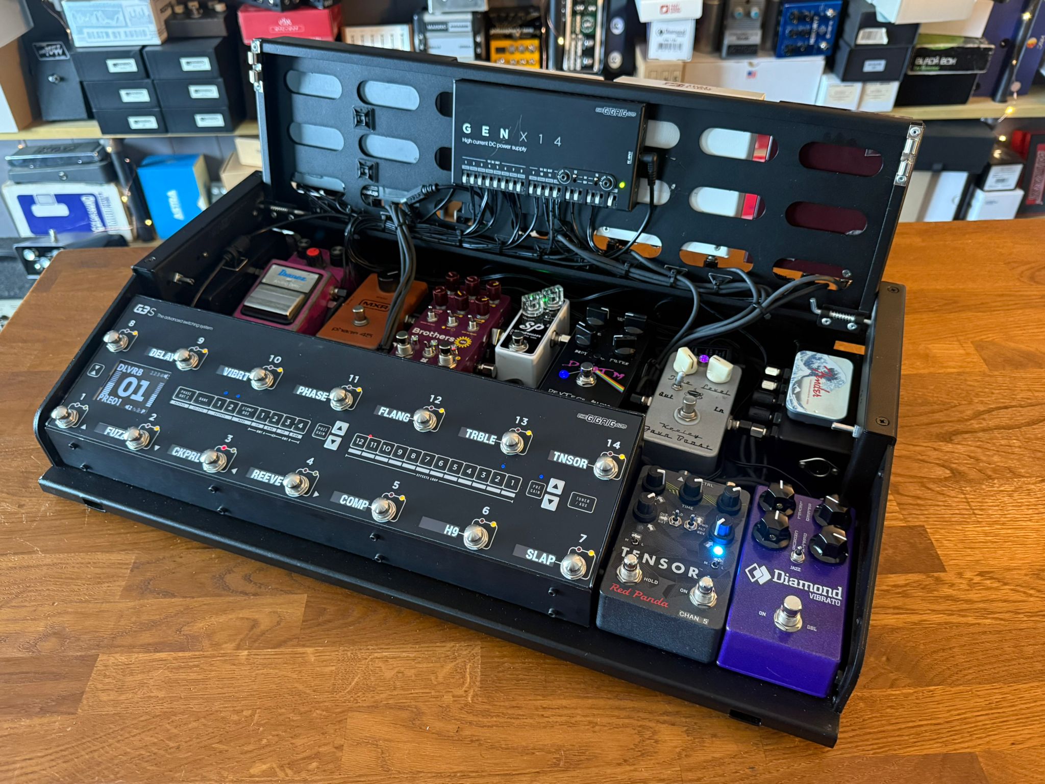 The GigRig Pedalboard: Large Single Tier