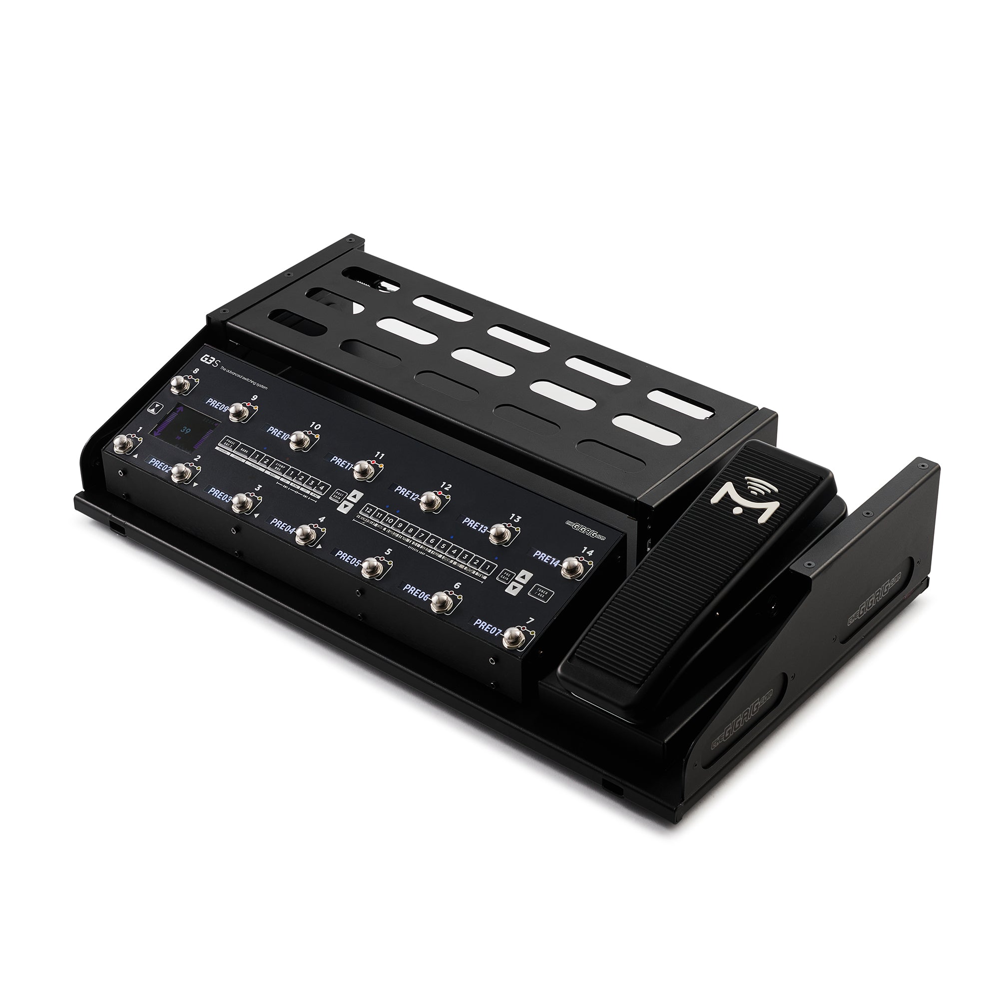 The GigRig Pedalboard : Large Single Tier with Narrow Wah Tier and Wah riser installed ( G3S and TGR-1 Pedal for display only)