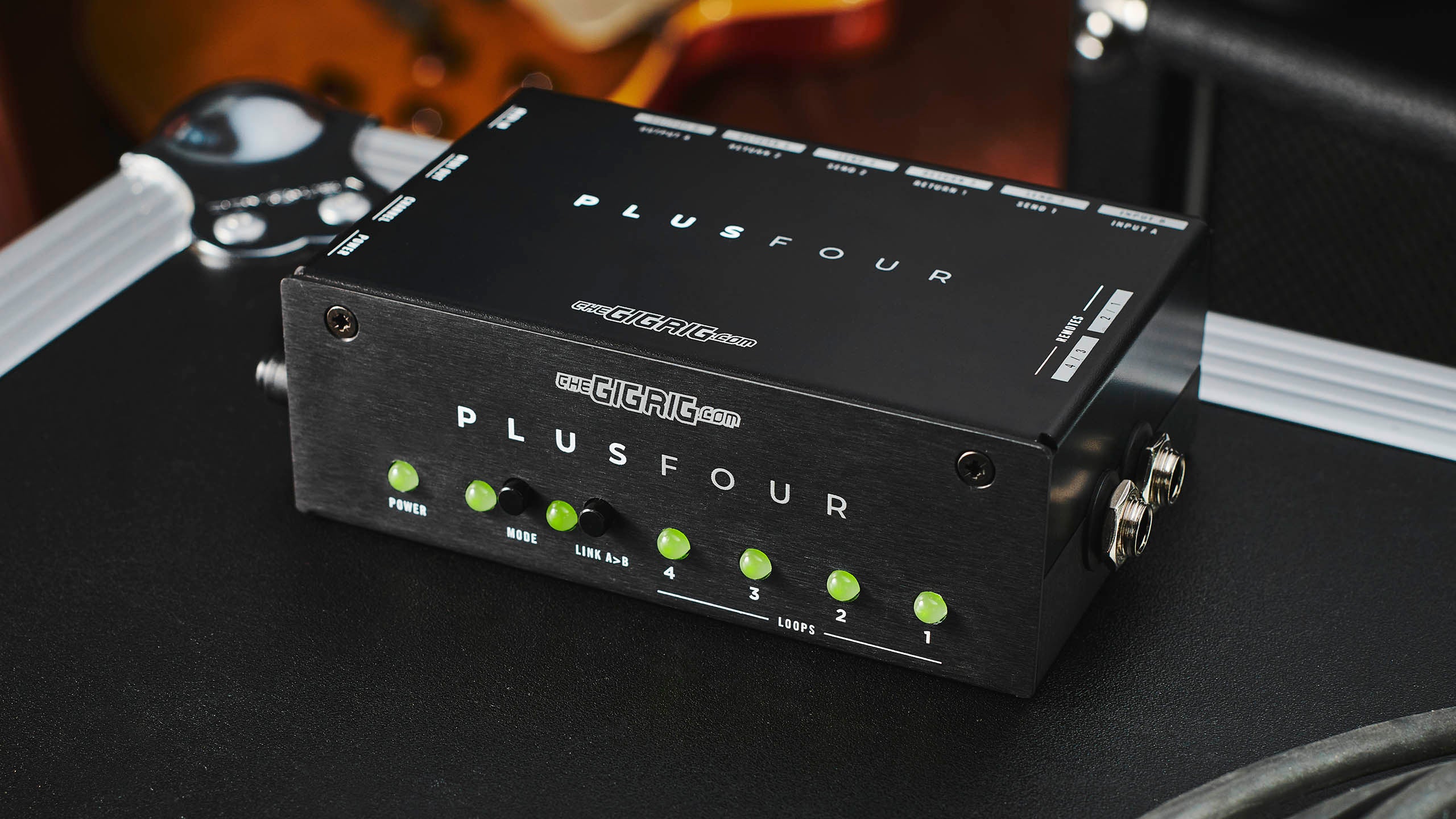 PLUS4 Remote FX Loops
